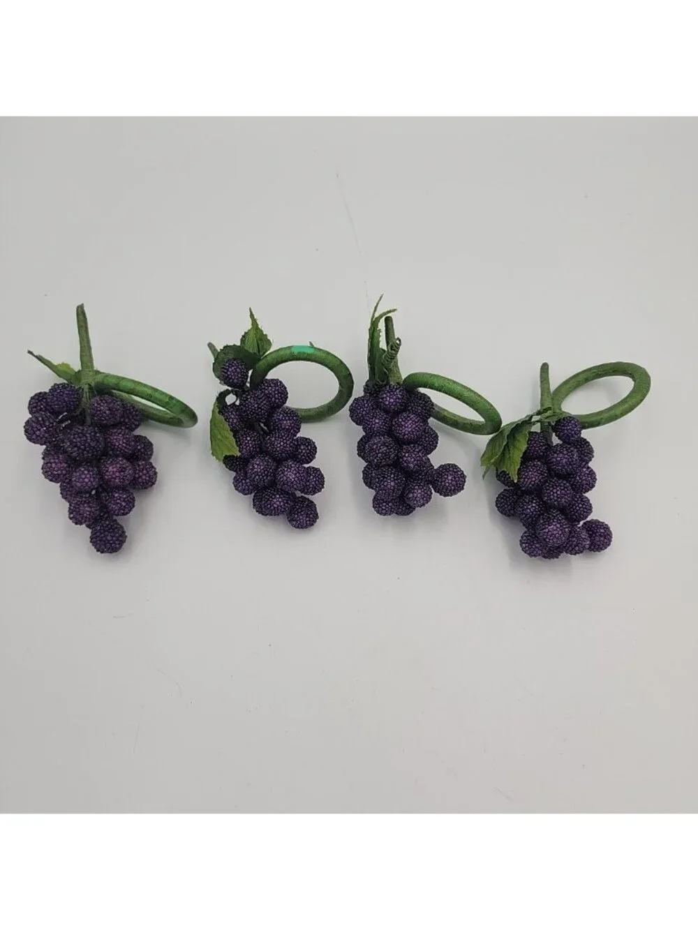 Pier 1 Imports Beaded Red Purple Grape Cluster Napkin Rings Set of 4